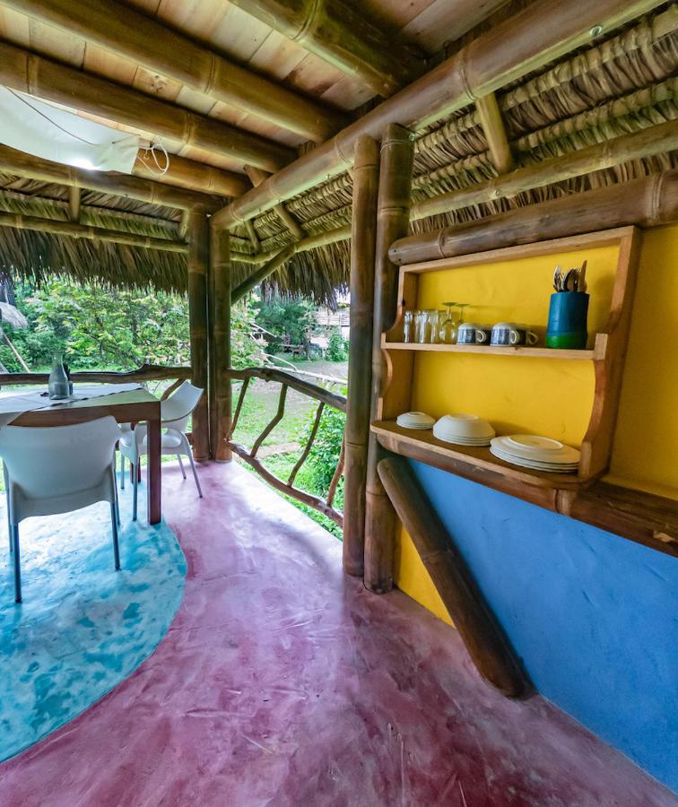 Maracumbo Lodge Mompiche Exterior photo